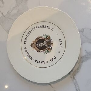 Queen Elizabeth II plate